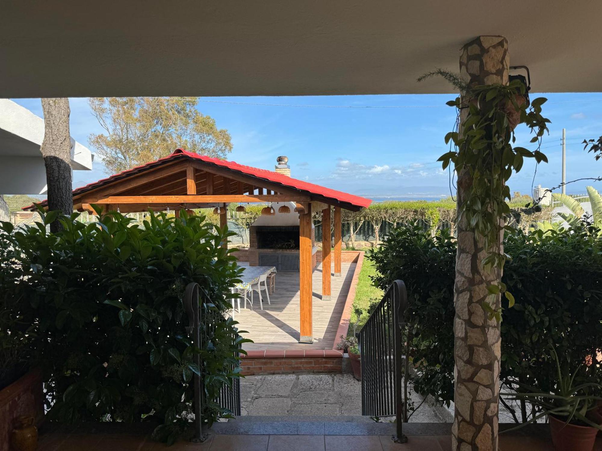 Casa Vacanze SantʼAntìoco Exterior foto